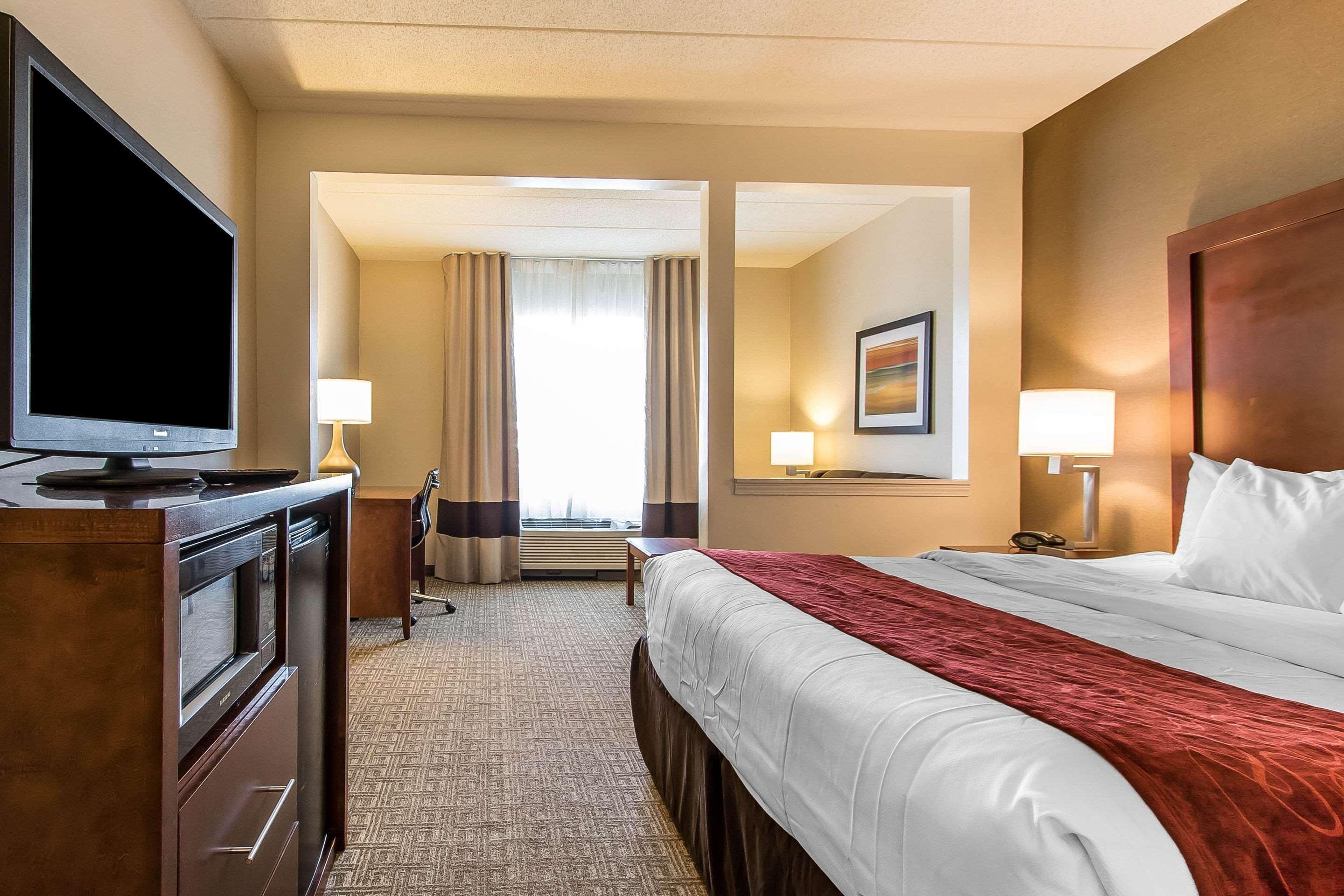 Comfort Suites Ричмонд Экстерьер фото