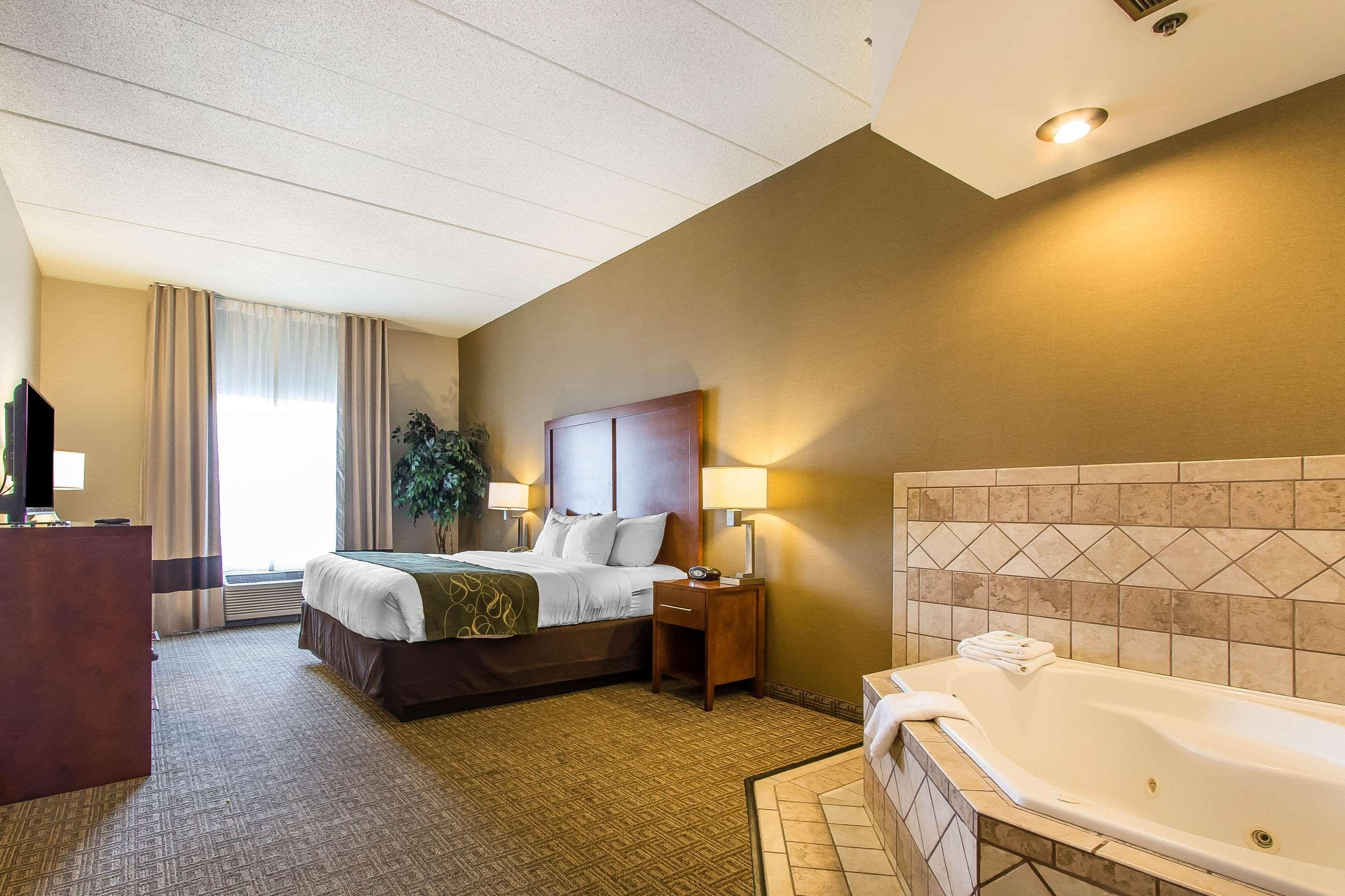 Comfort Suites Ричмонд Экстерьер фото